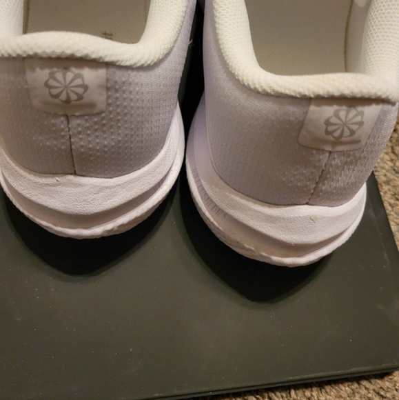 Nike Men's Winflo 10 Running Shoes Size 9.5 - Picture 5 of 5